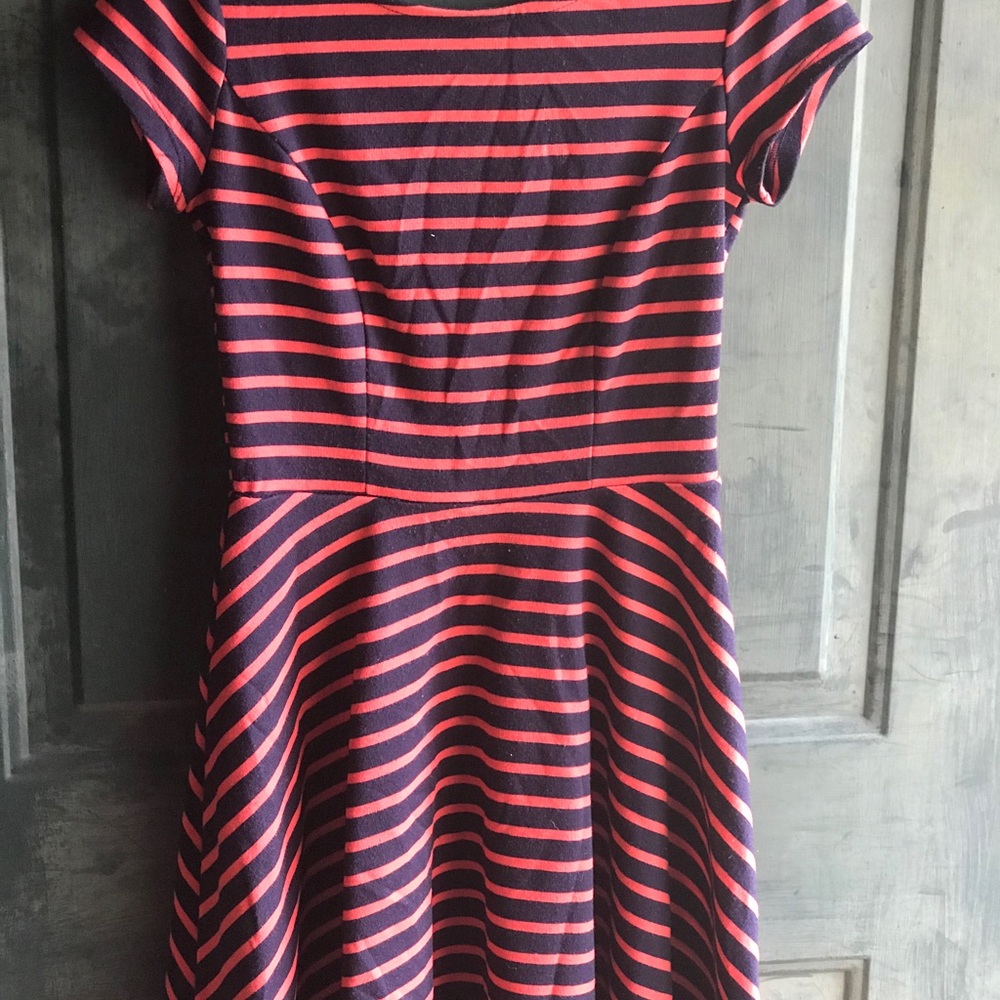 Jr Dresses. Small. Ideal for someone that is 5’